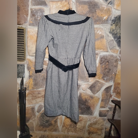 Valentino boutique black and white made in italy Vintage dress - Picture 2 of 7